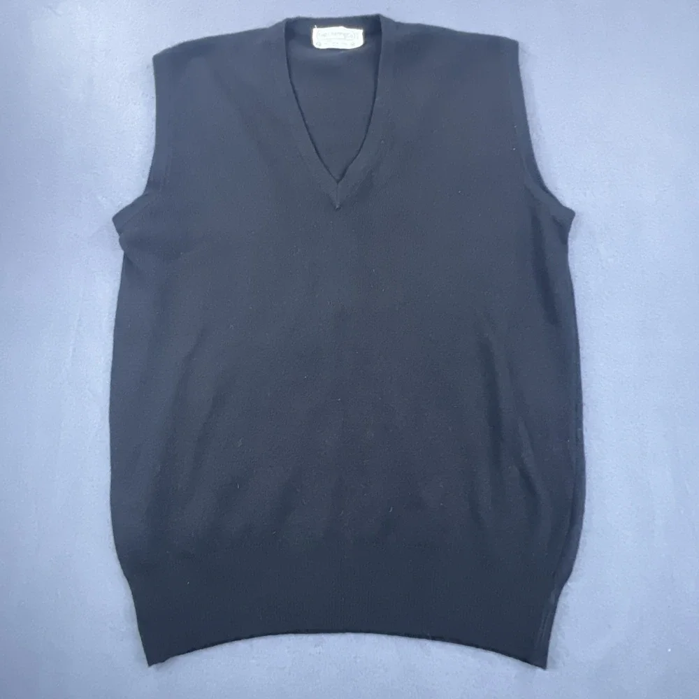 VTG Gap Clothing Company Wool Sweater Vest Men's Medium Black Made In Italy Flaw